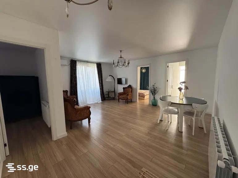 bakhtrioni st. 26 - 4 rooms