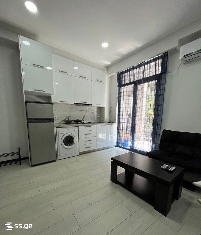 chikovani st. 45 - 3 rooms