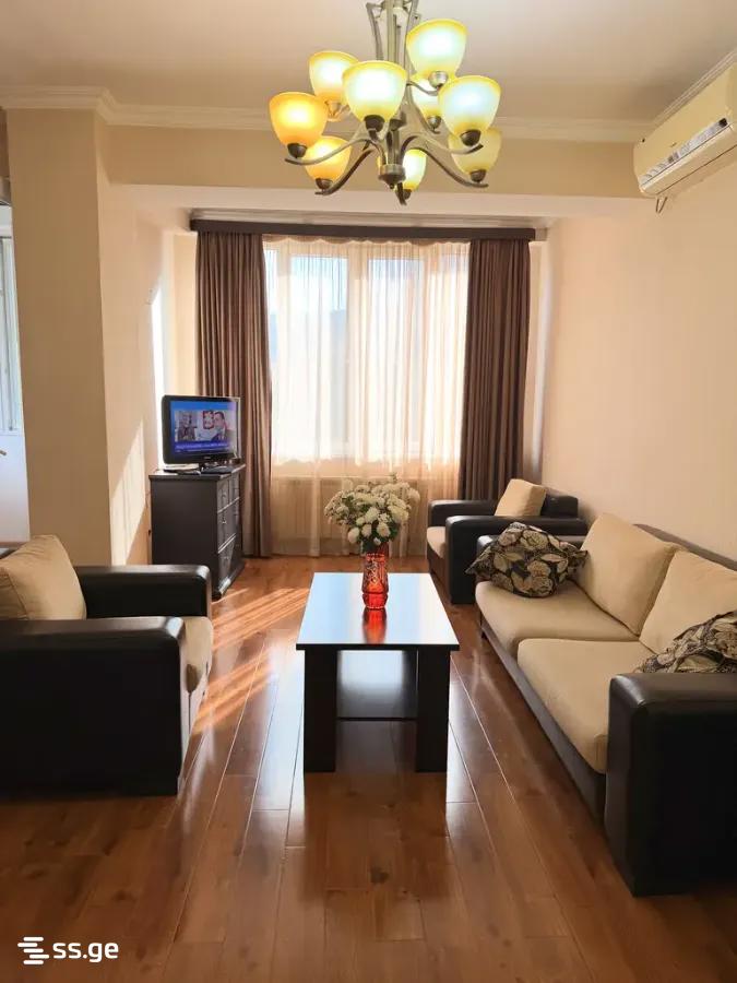 Burdzgla st. 38 - 2 rooms