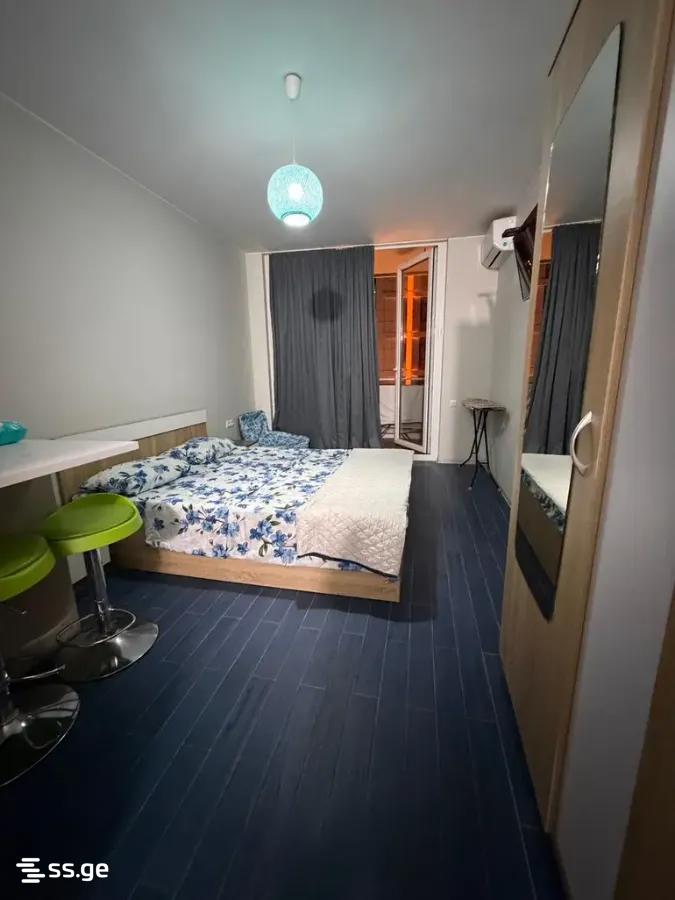 R. Nizharadze st. 20 - 1 rooms
