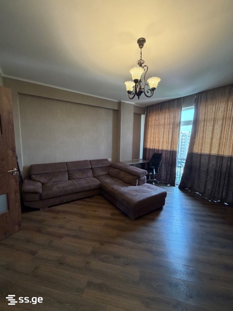 navtlugi st. 8 - 3 rooms