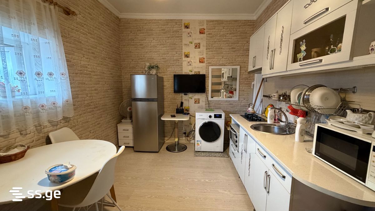 K. Gamsakhurdia st. 13 - 2 rooms