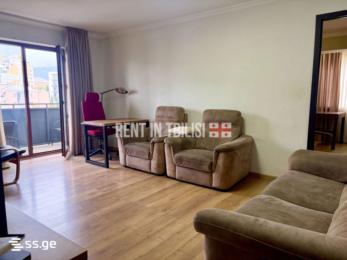 pekini st. 11 - 2 rooms