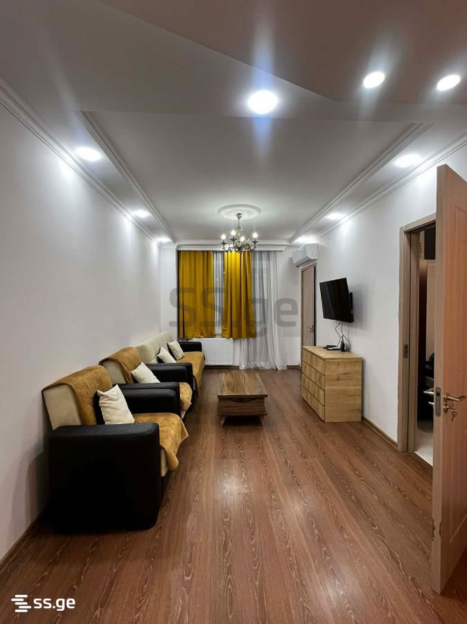 6 - 3 rooms