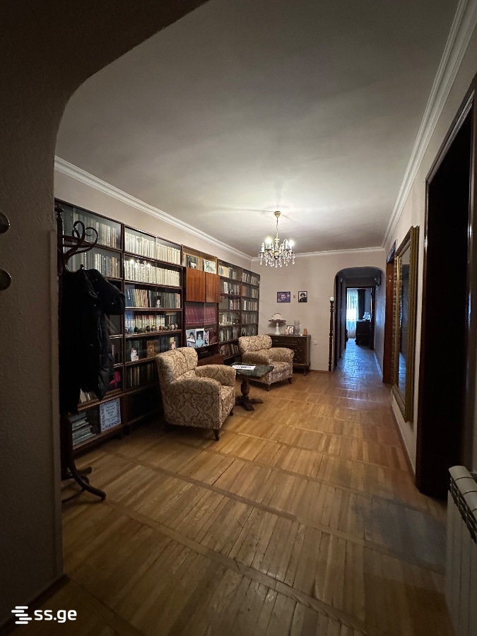 Z. Anjafaridze st. 3 - 4 rooms