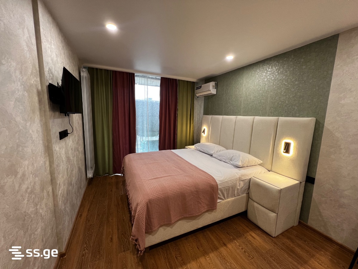 Adlia Street ELT - 1 rooms