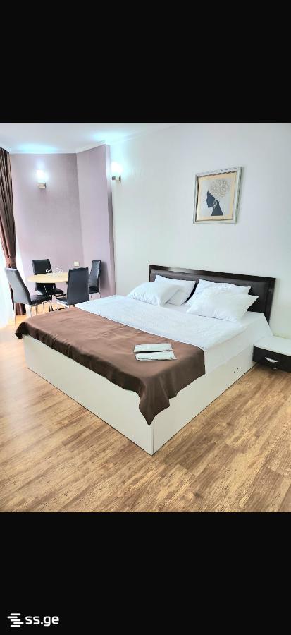 4 - 1 rooms