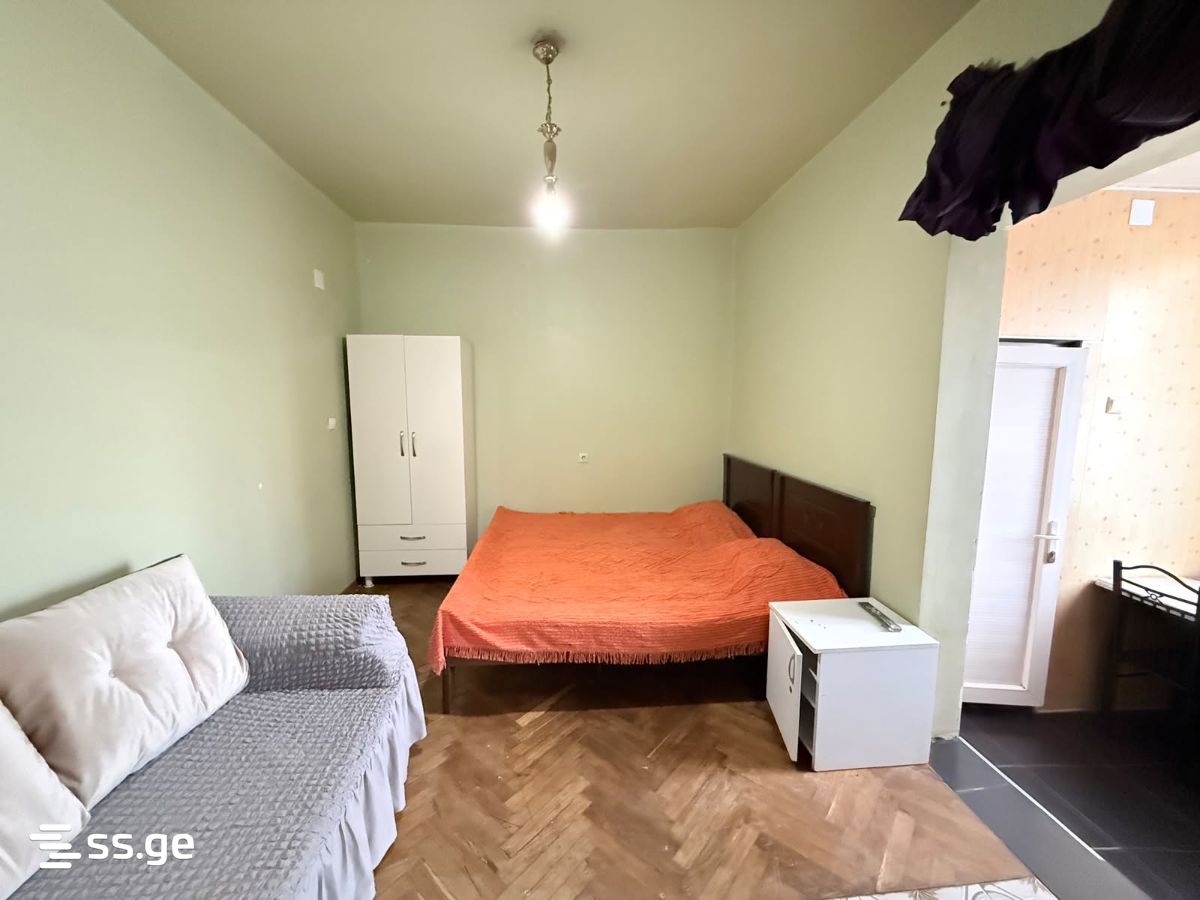 Airport road 0 - 1 rooms