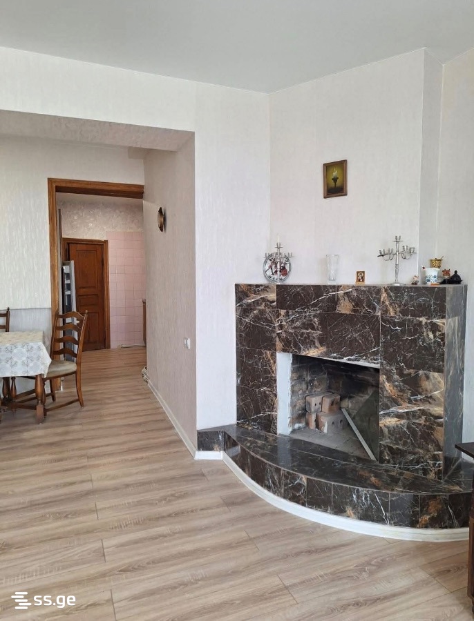 d. gamrekeli st. 7 - 3 rooms