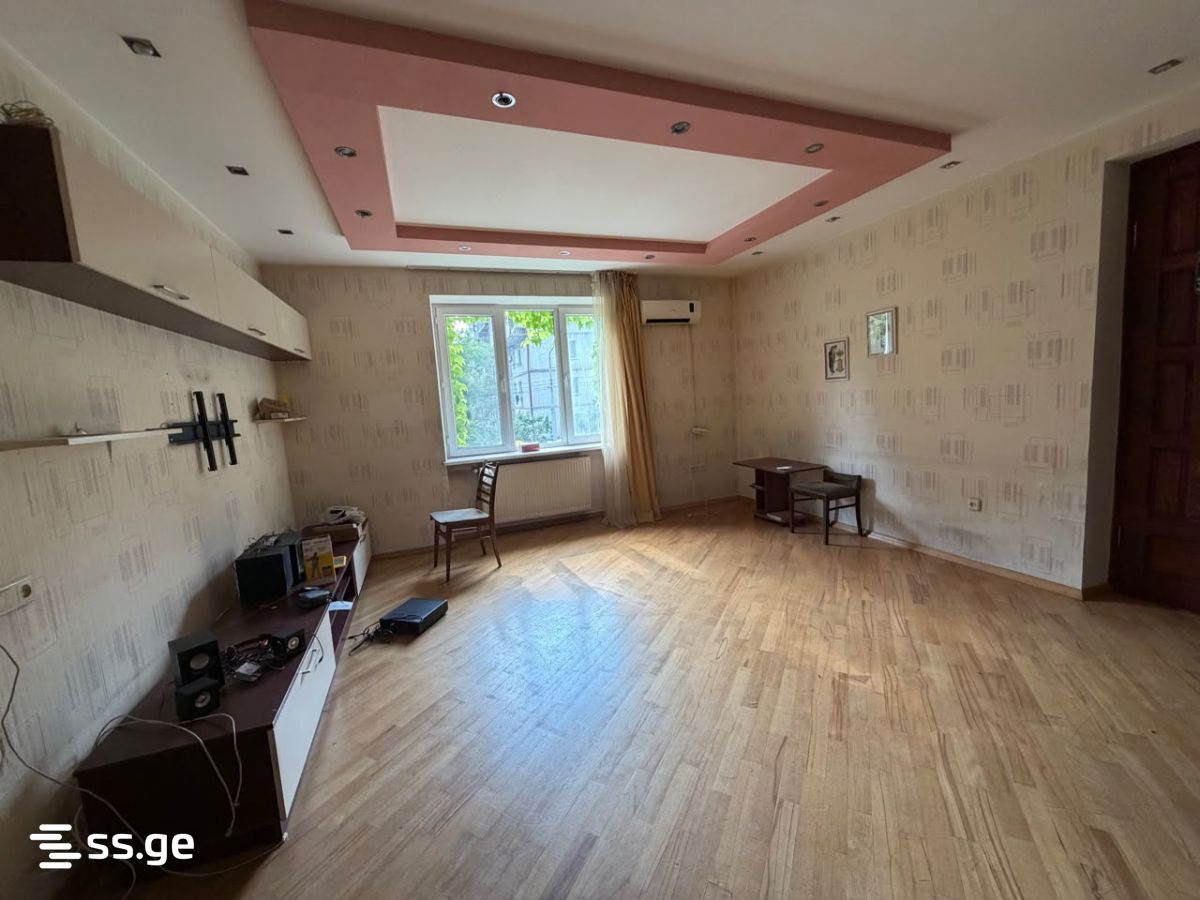 zakariadze st. 15 - 4 rooms