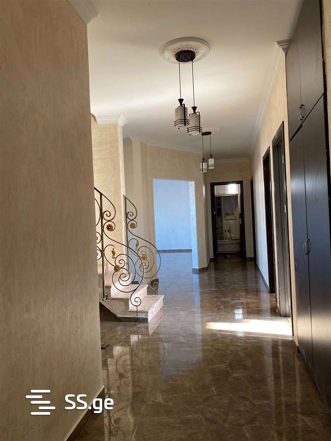 i. chavchavadze avenue - 8 rooms