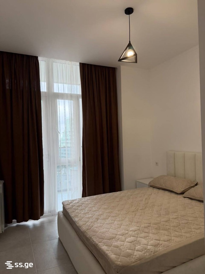 R. Nizharadze st. 5 - 1 rooms