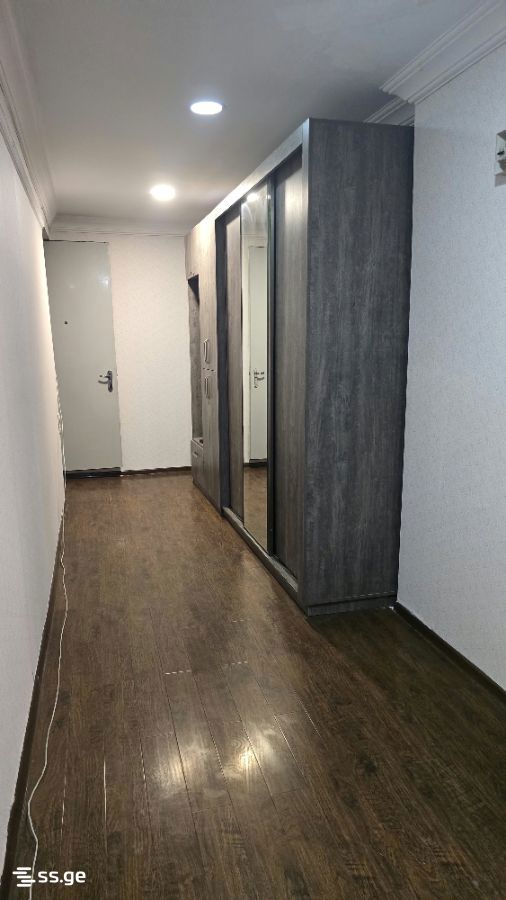 Vazisubnis dasaxleba 19 - 3 rooms