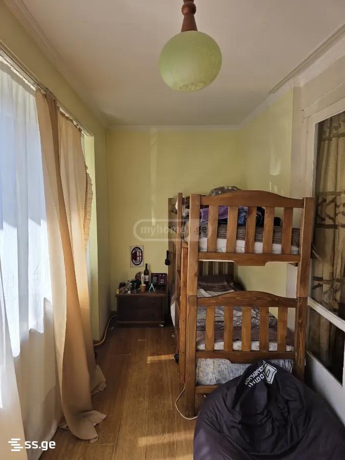 Ts. Dadiani st. (nadzaladevi) 0 - 3 rooms