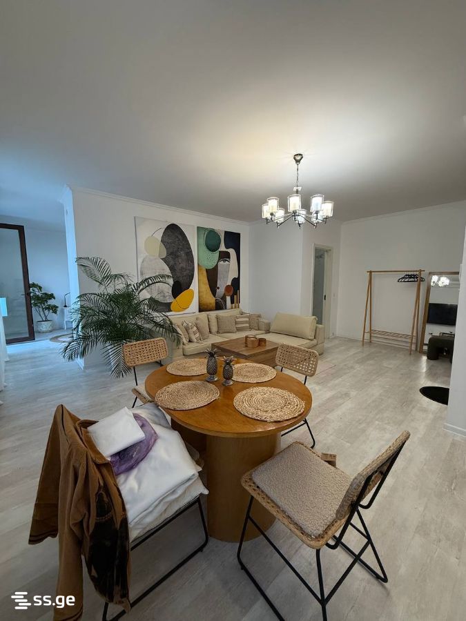 t. tabidze st. 90 - 2 rooms