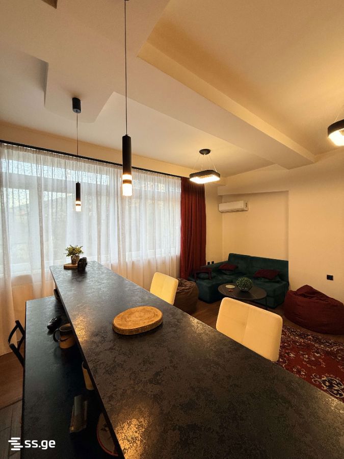 n. zhvania st. 12 - 3 rooms