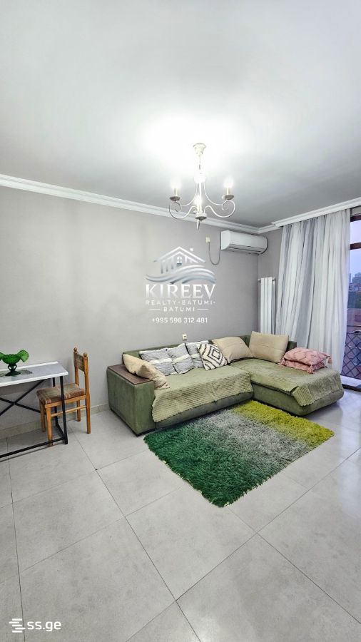 Sh. Rustaveli Ave. 47 - 3 rooms