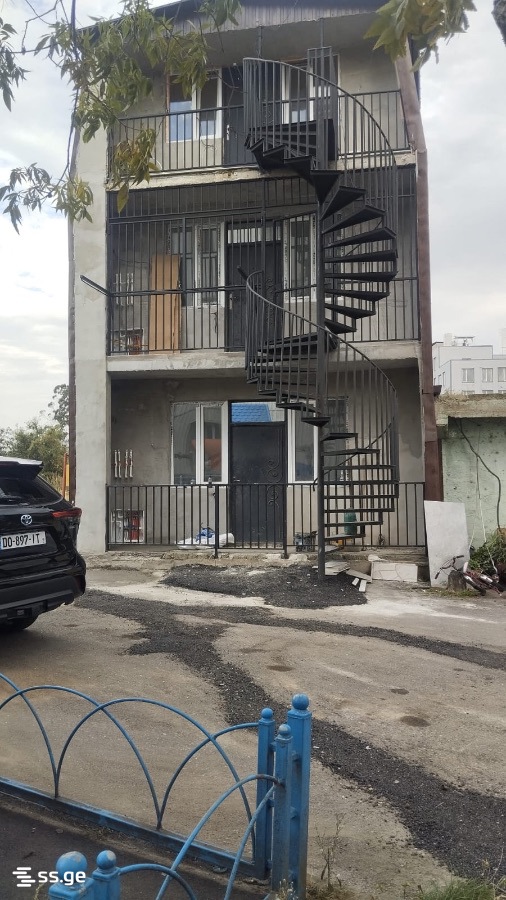 Airport road 200 - 9 rooms