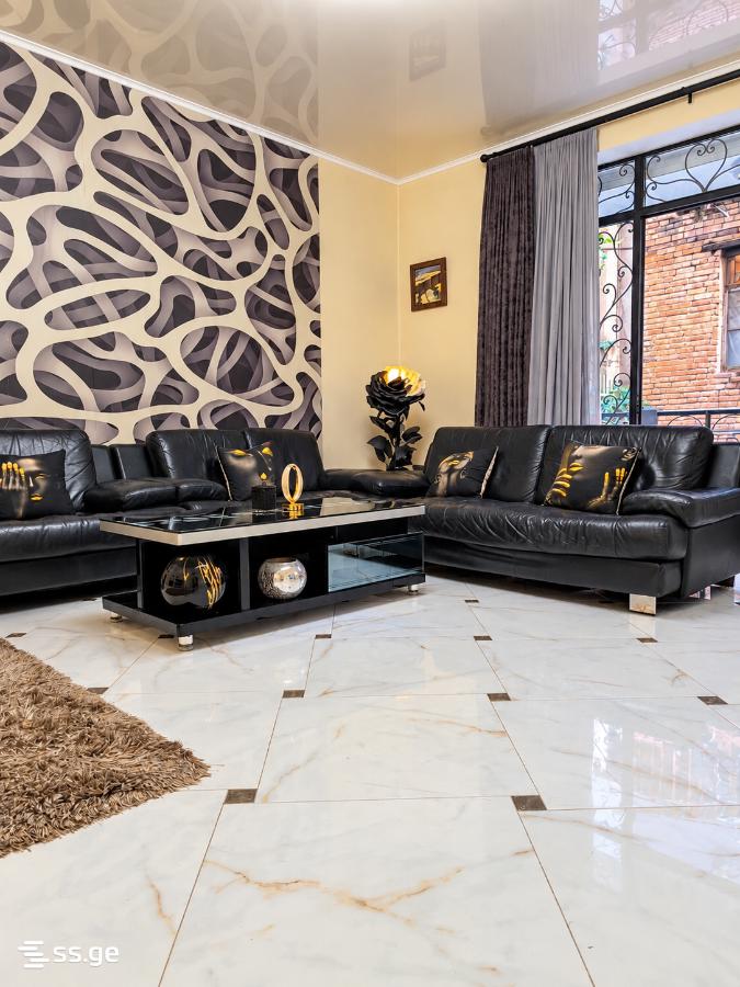 s. chiaureli st. 1 - 4 rooms