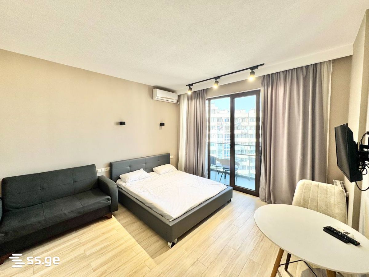 D. Mamuladze st. 13 - 1 rooms