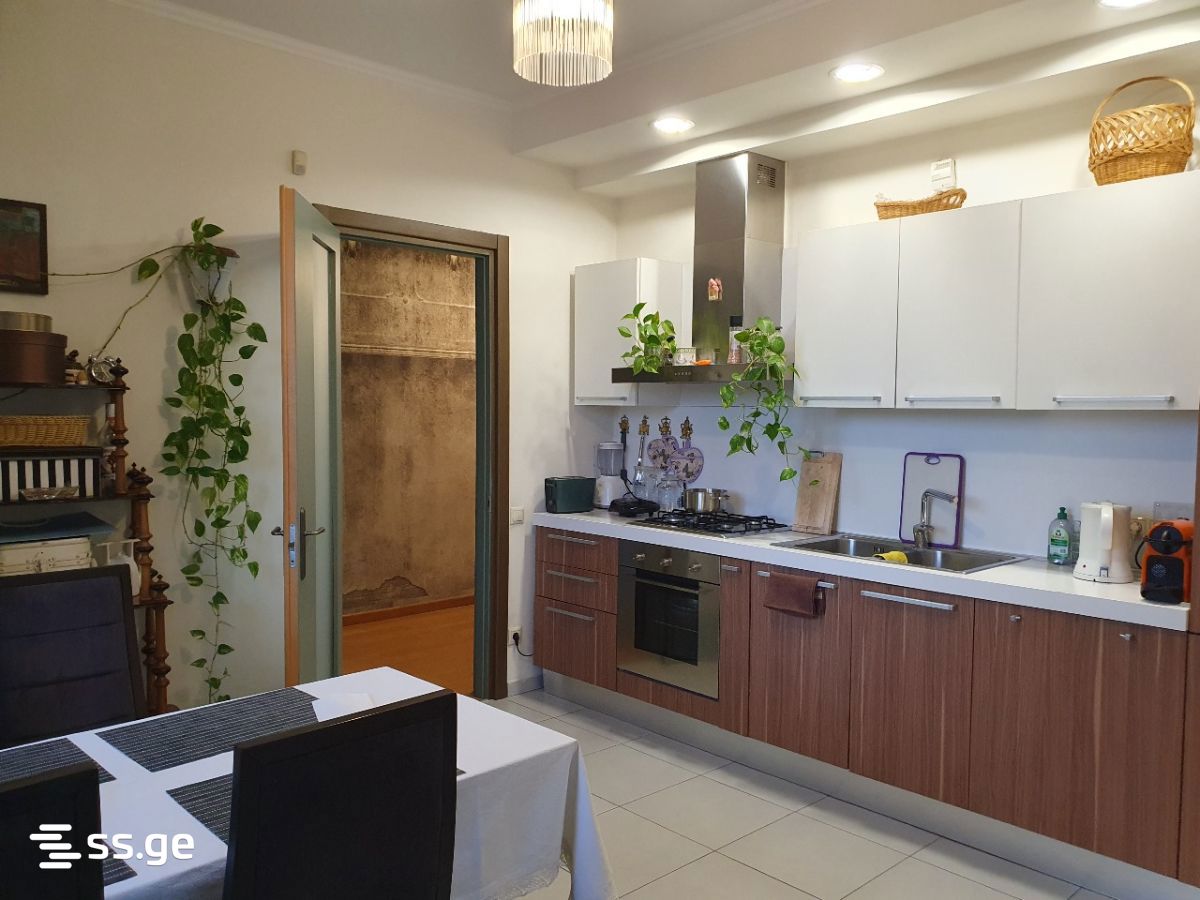 brose st. 1 - 4 rooms