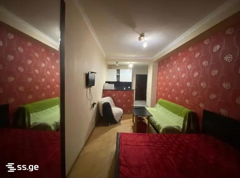 v. chikovani st. 4 - 1 rooms