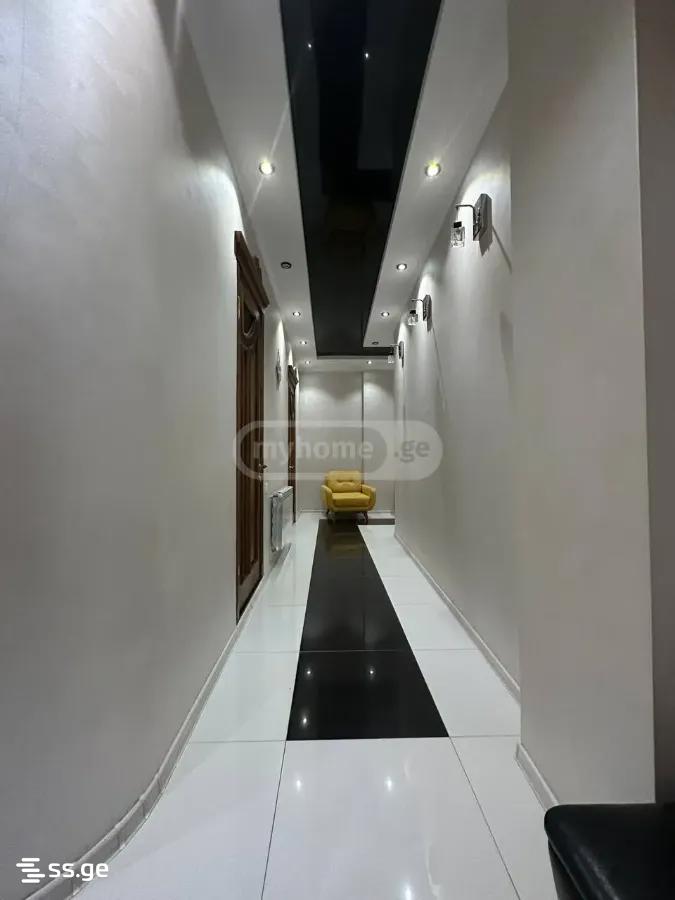 105) - 3 rooms