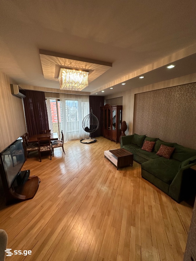 B.Kvernadze st. 35 - 3 rooms