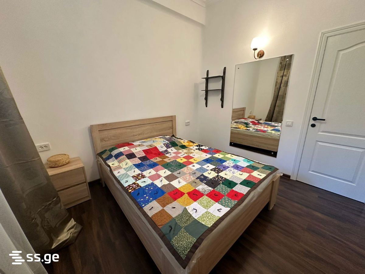 eristav-khoshtaria st. 38 - 1 rooms