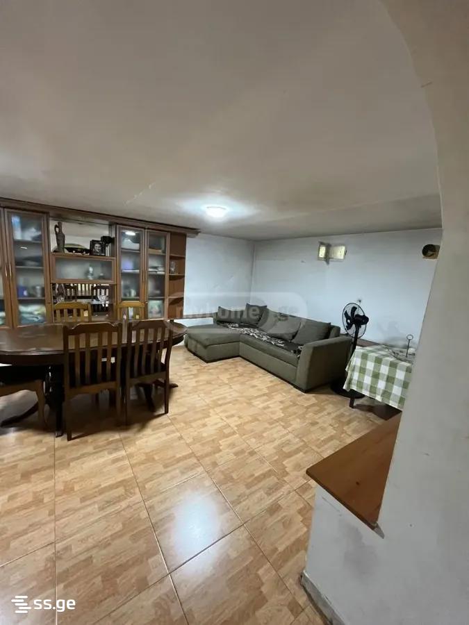 Kula Gldaneli St. 1 - 5 rooms
