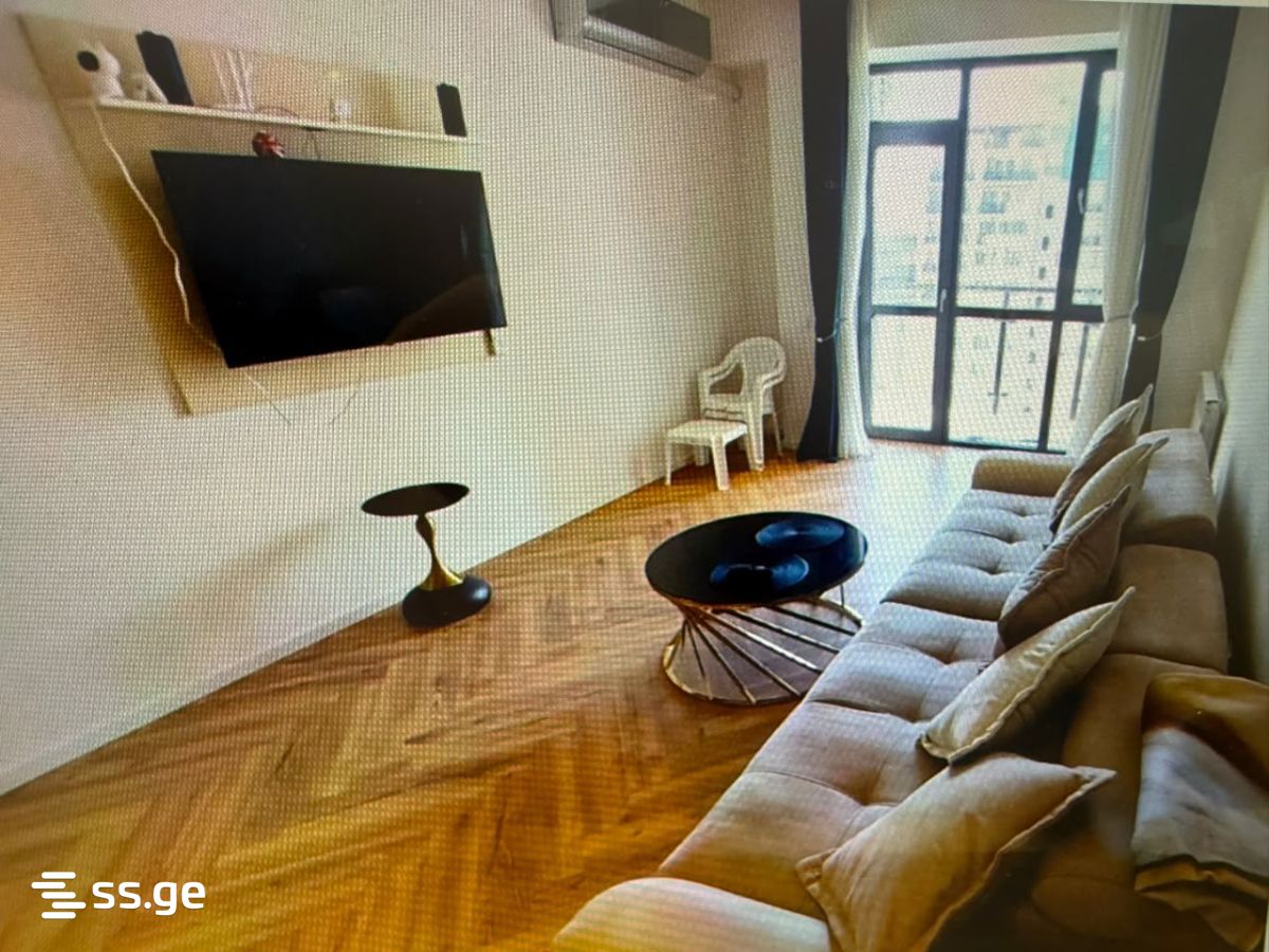 aslanidi st. 12 - 3 rooms
