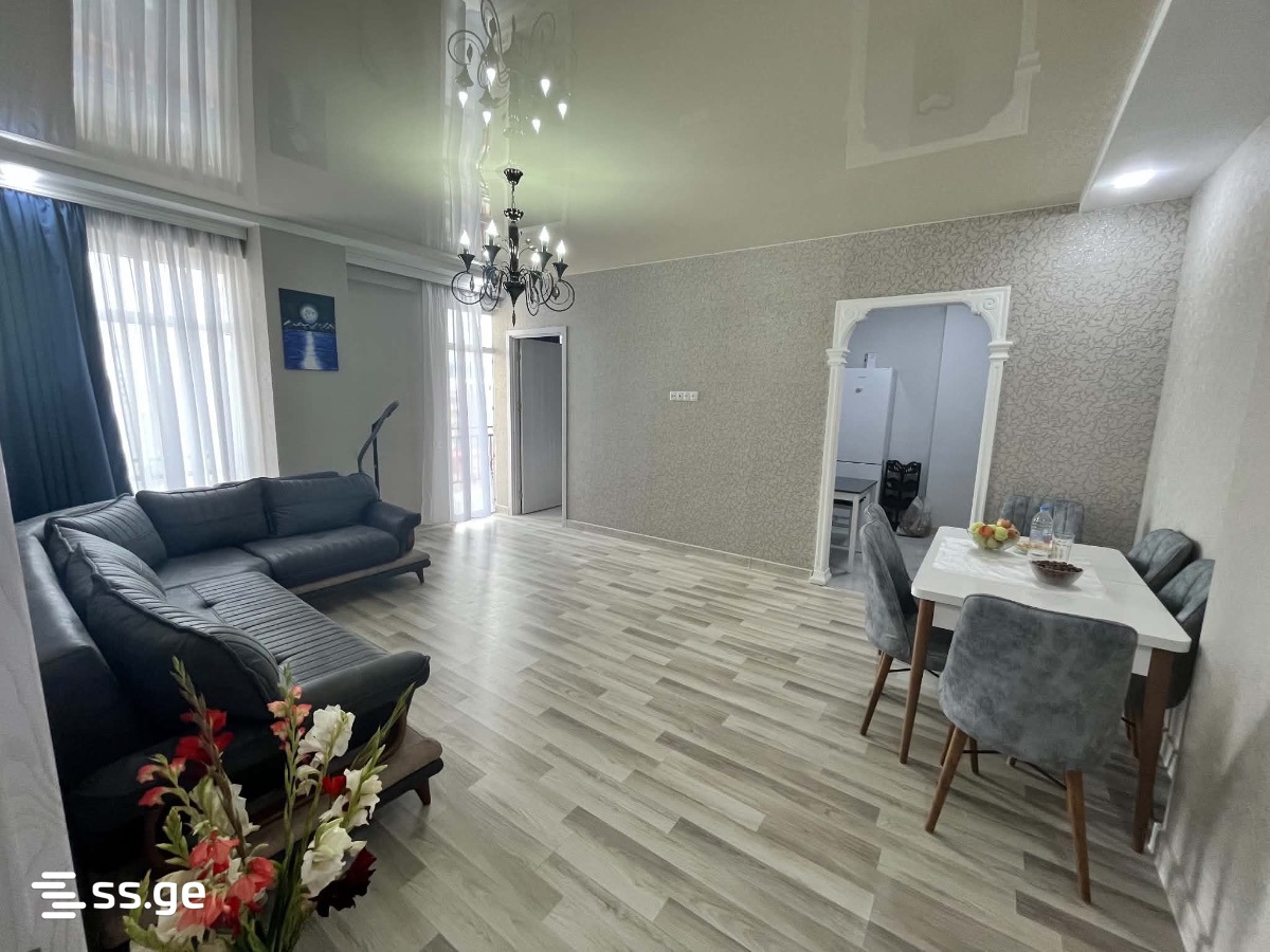 3 - 3 rooms