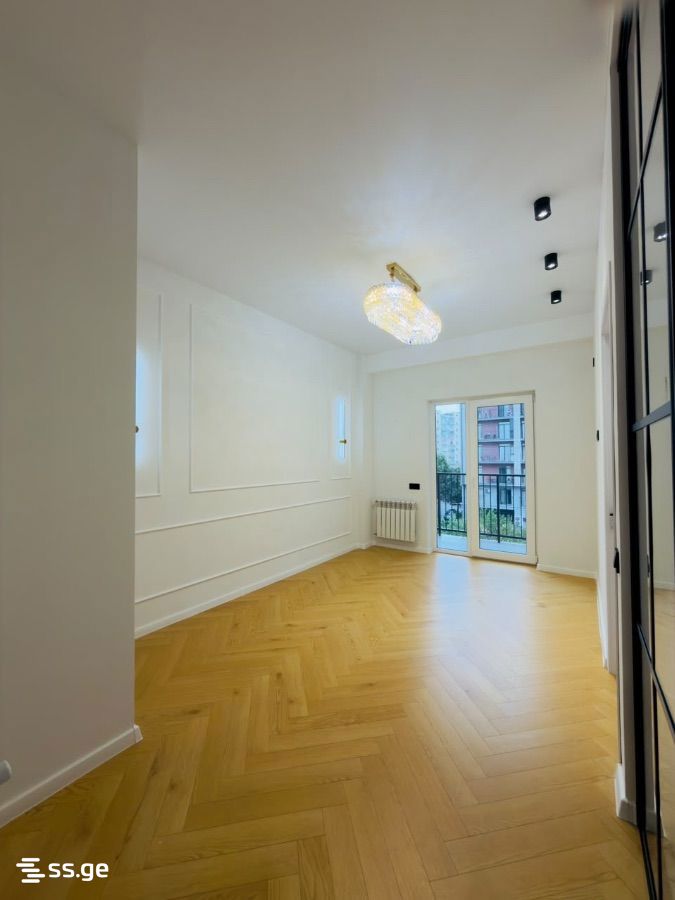 chkondideli st. 36 - 4 rooms