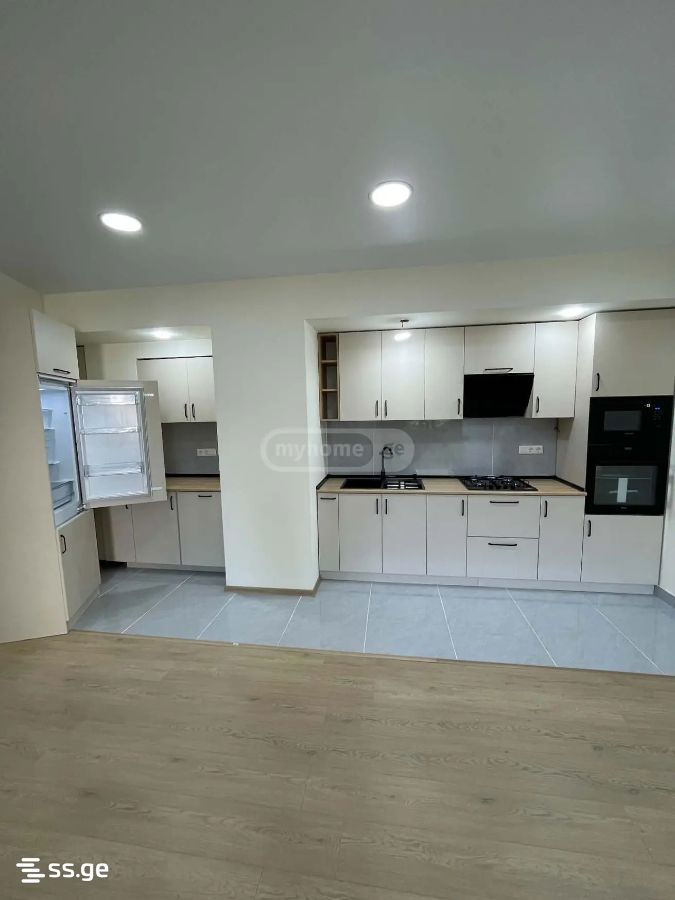 Archil Mephe st. 10 - 3 rooms
