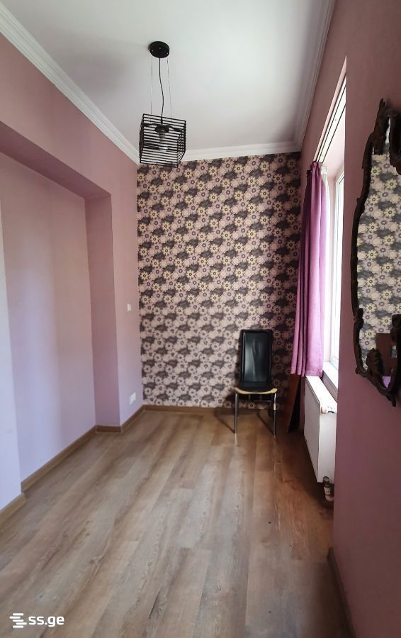 cereteli turn 95 - 3 rooms
