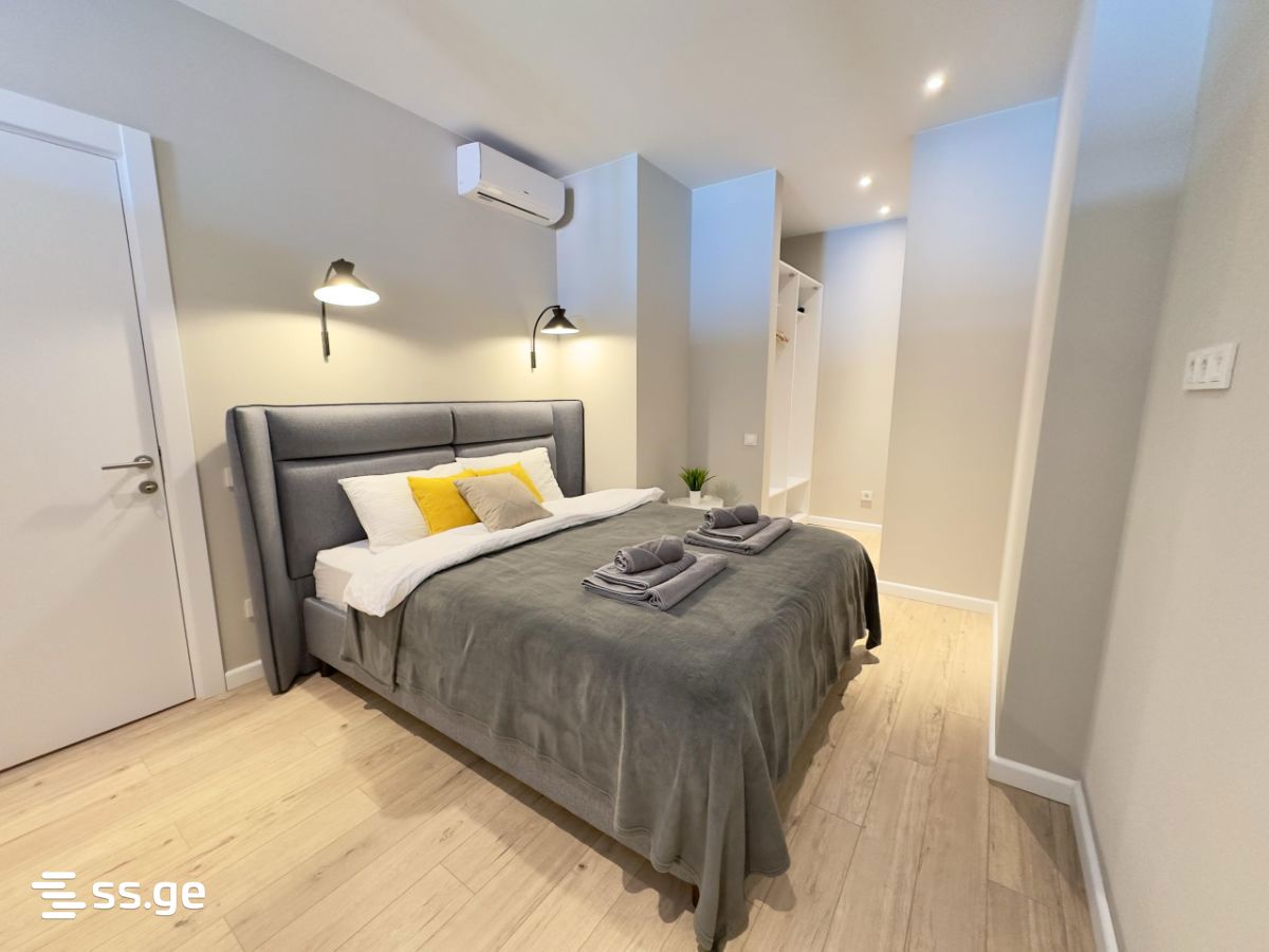 D. Mamuladze st. 27 - 3 rooms