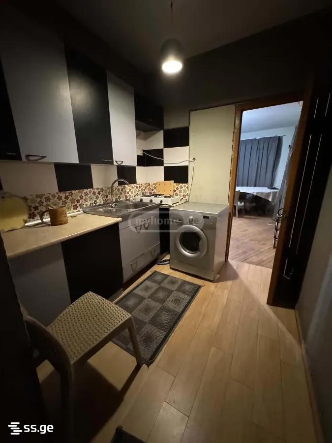 larekhi st. 12 - 3 rooms