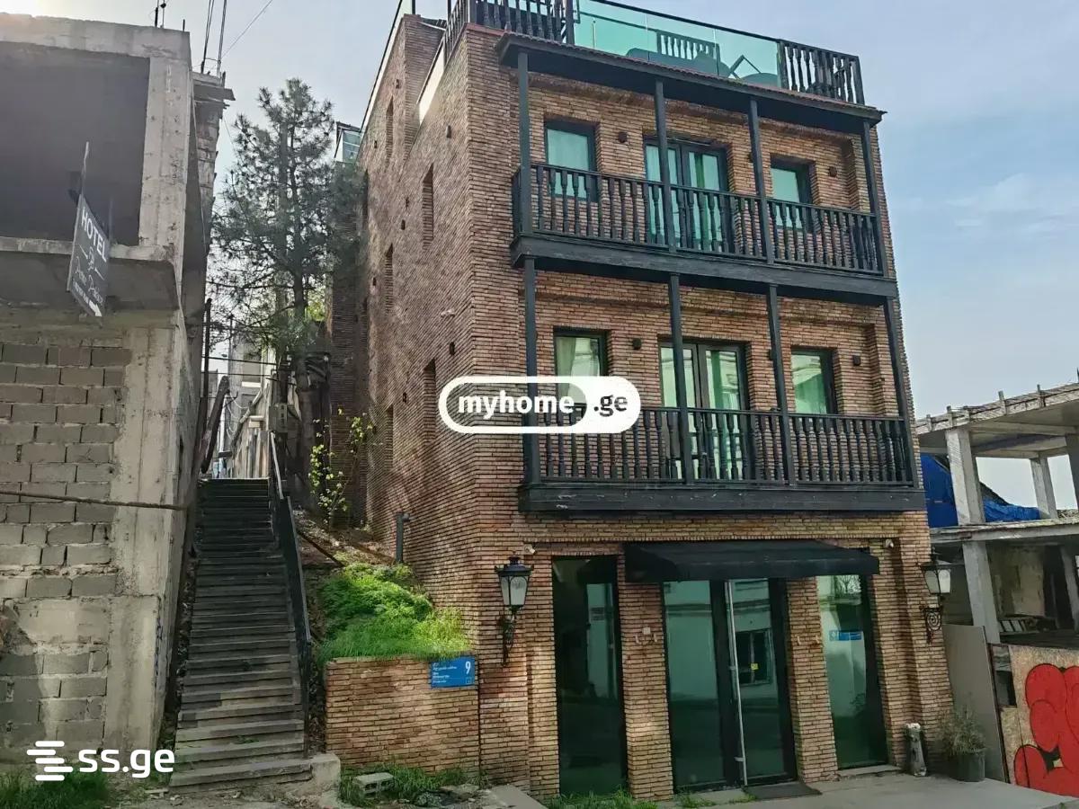 E.Akhvlediani st. - 15 rooms