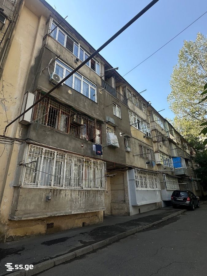 iosebidze st. 69 - 3 rooms
