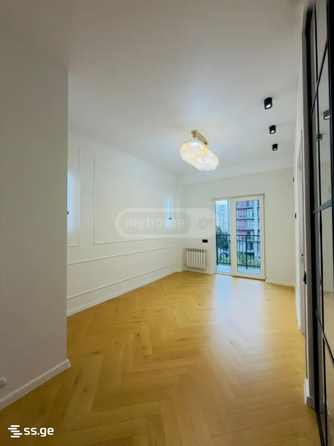 chkondideli st. 36 - 4 rooms