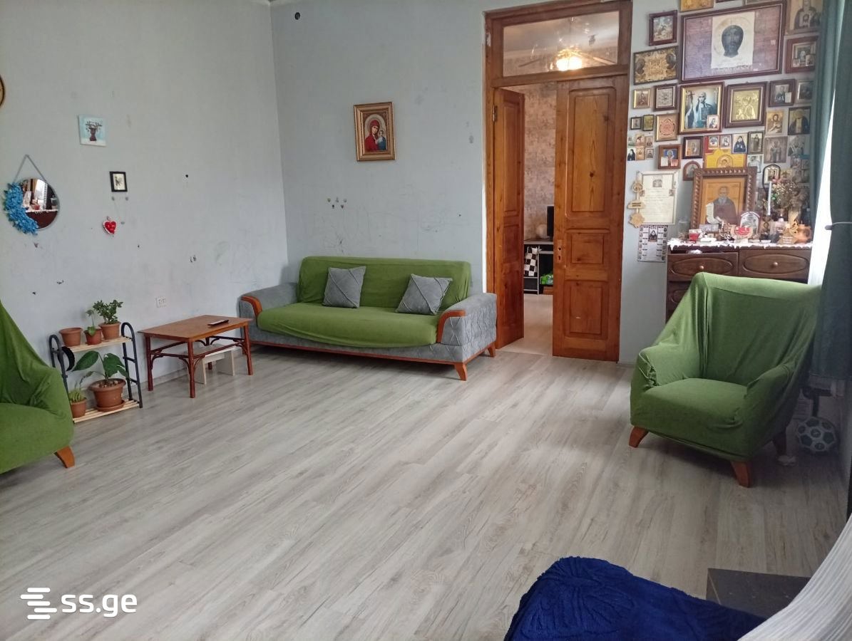kakhiani st. 24 - 5 rooms