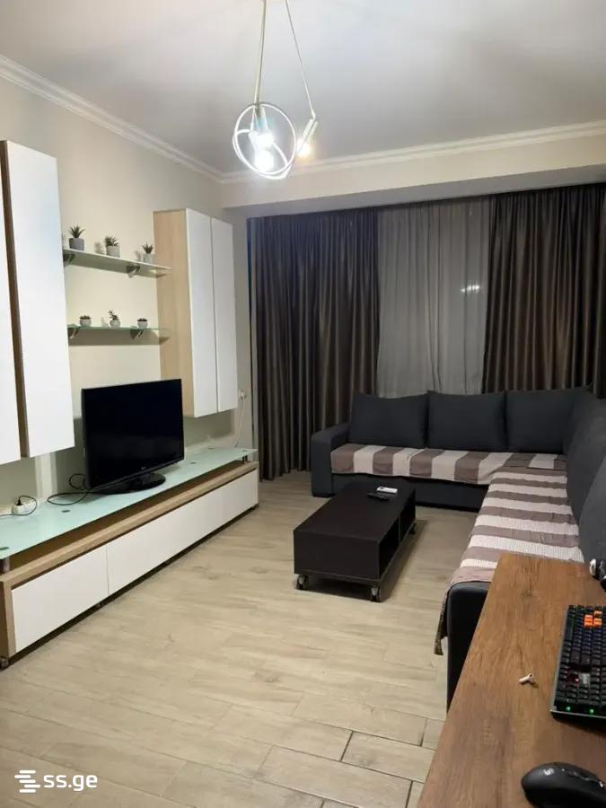 Kosmonavtebi coast - 2 rooms