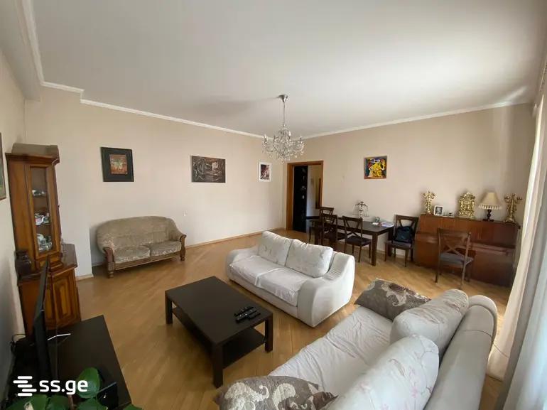 nucubidze st. 193 - 4 rooms