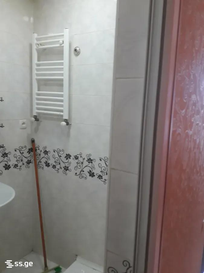 Gr. Robakidze Ave 1 - 1 rooms