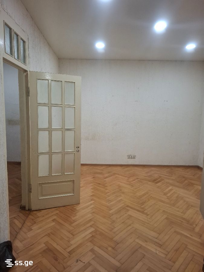 agmashenebeli ave 17 - 2 rooms