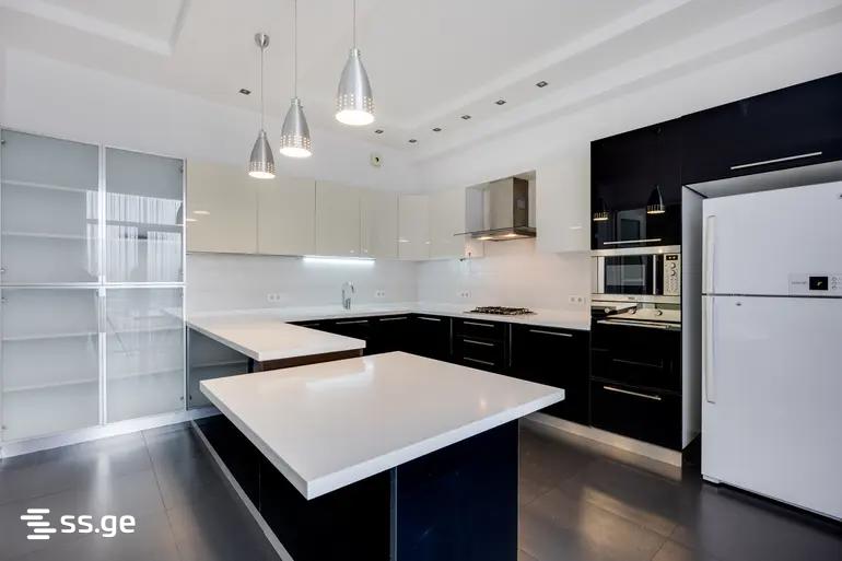 gergeti st. 3 - 4 rooms