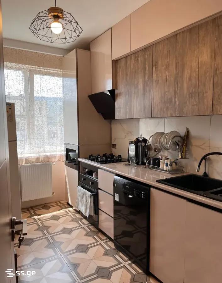 Beri Gabriel Salosi Ave. - 4 rooms