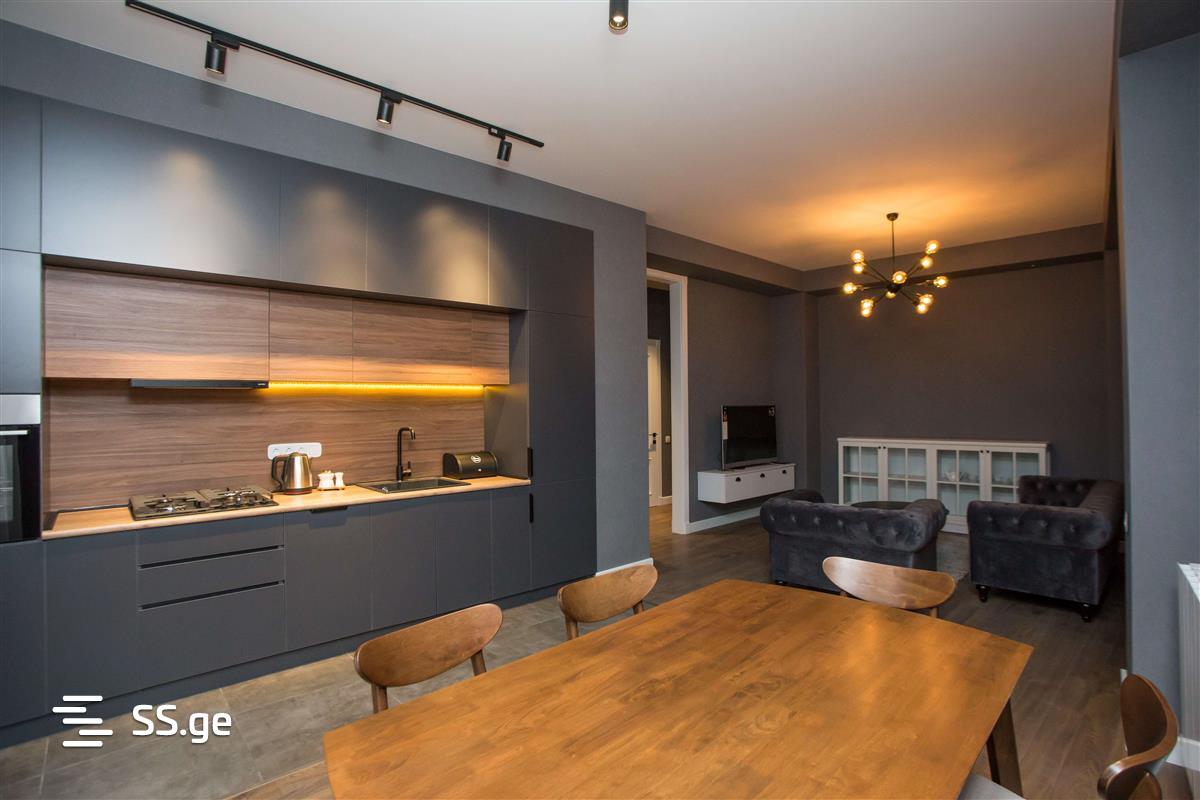 kuchishvili st. 20 - 3 rooms