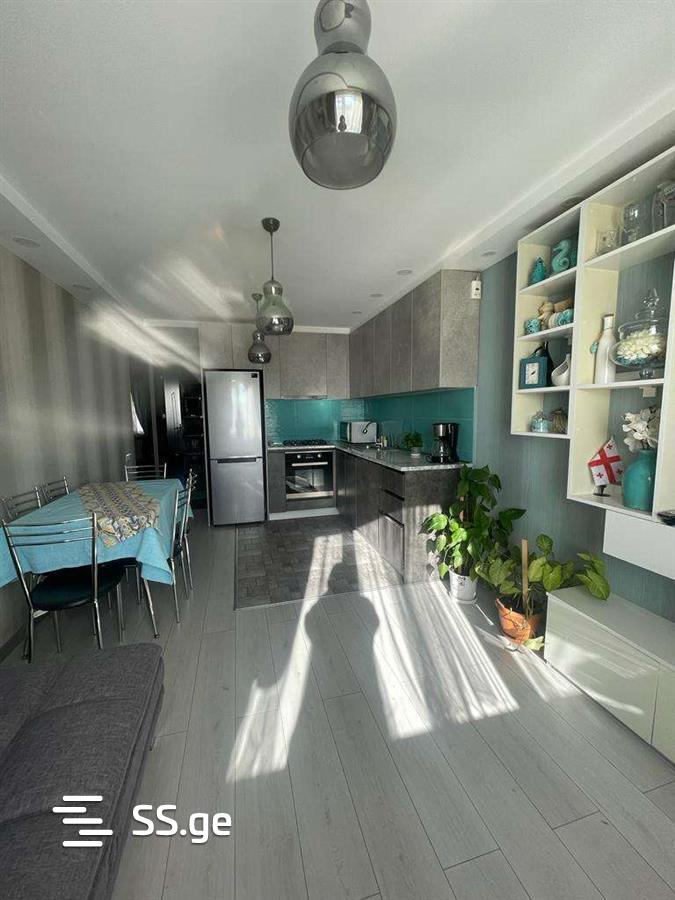 tsulukidze st. 8 - 3 rooms