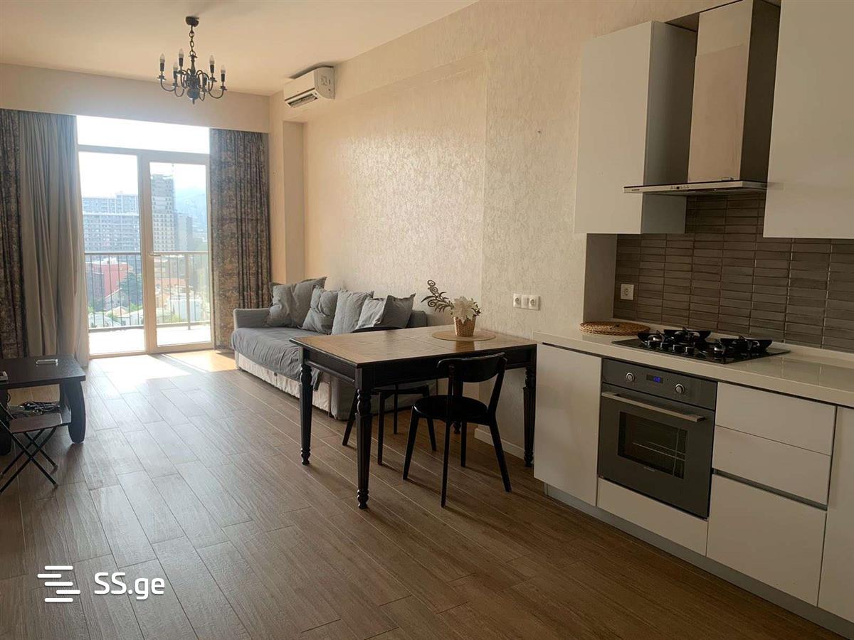 sairme st. 51 - 2 rooms